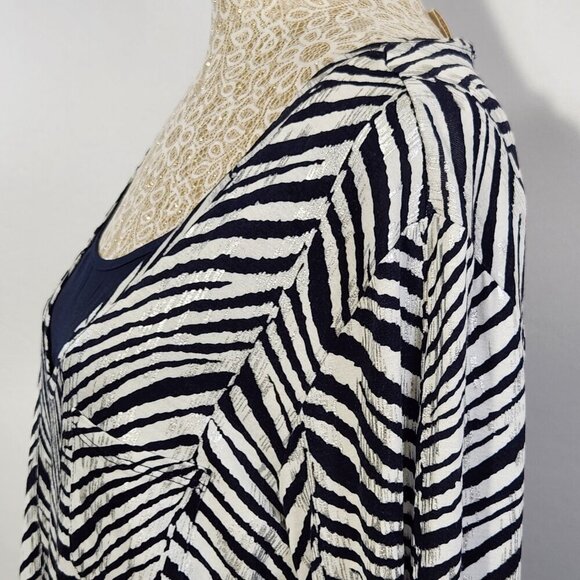 Chico's Women's Size 1/8-10 Black & White Zebra Stripe Long Sleeve Layered Top - Picture 7 of 15